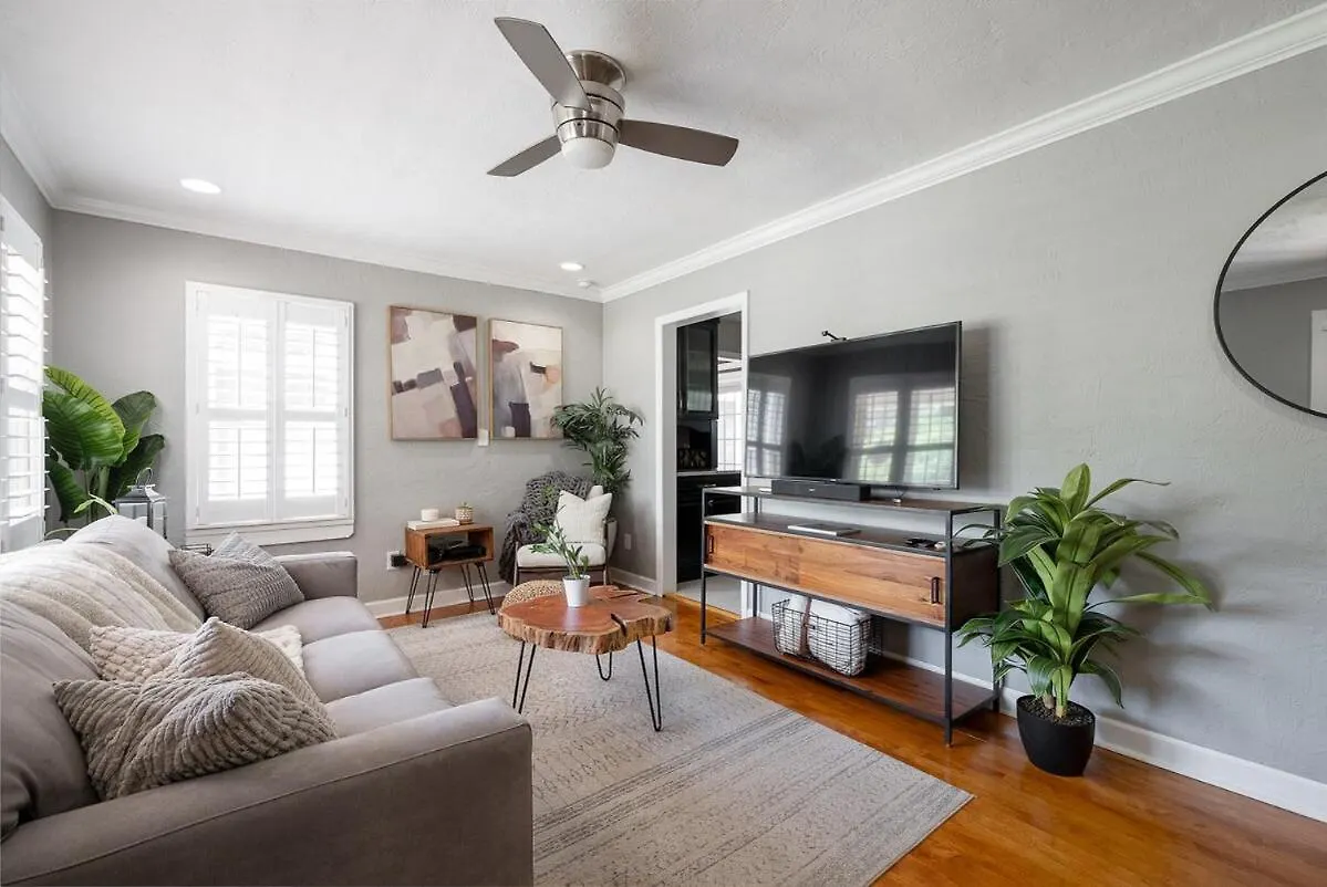 Charming 3Br Home Near Dt With King Bed And Fire Pit Orlando United States