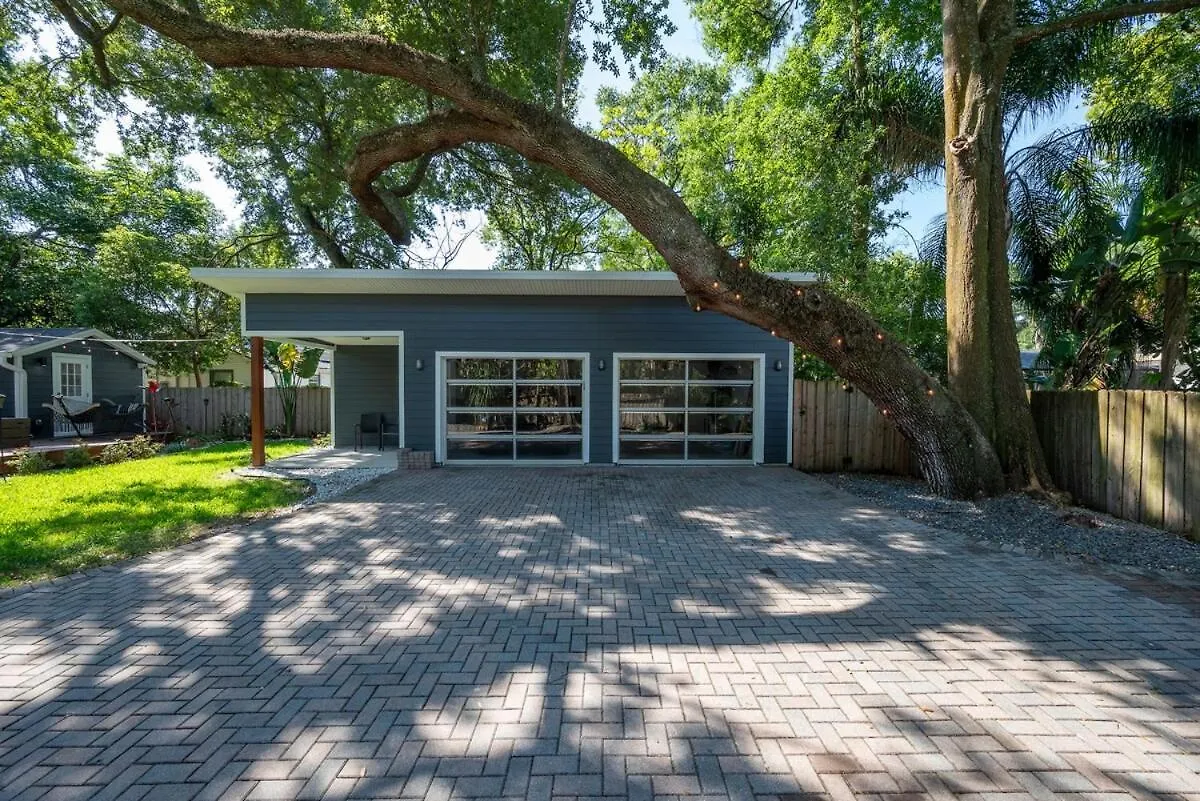 Holiday home Charming 3Br Home Near Dt With King Bed And Fire Pit Orlando United States