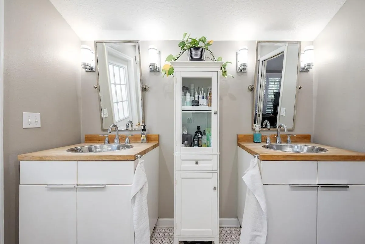Charming 3Br Home Near Dt With King Bed And Fire Pit Orlando 0*,  United States