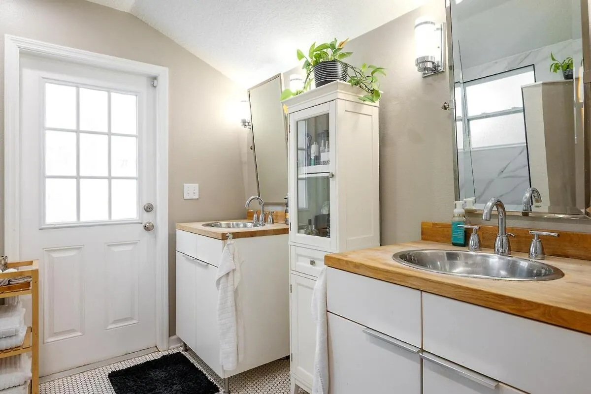 Charming 3Br Home Near Dt With King Bed And Fire Pit Orlando